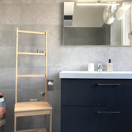 Cozy And Bright Flat In Isola Апартаменты Милан